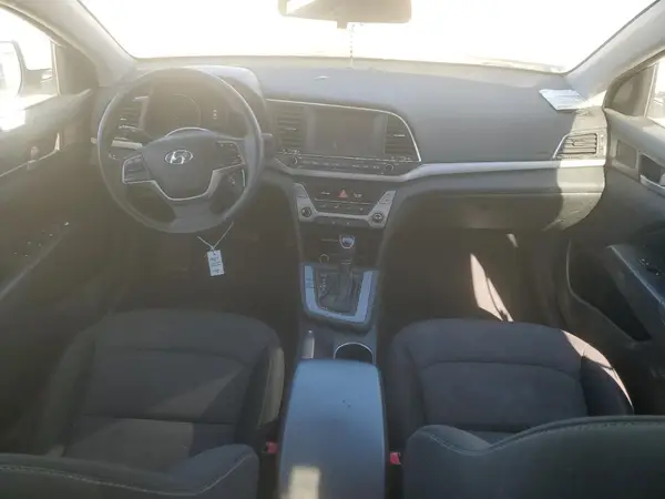 5NPD84LF8JH302853 2018 HYUNDAI ELANTRA - Image 8