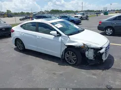 5NPD84LF8JH304313 2018 HYUNDAI ELANTRA