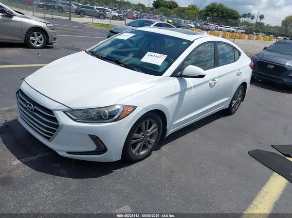 5NPD84LF8JH304313 2018 HYUNDAI ELANTRA - Image 2