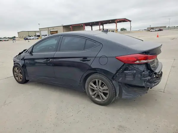 5NPD84LF8JH304828 2018 HYUNDAI ELANTRA - Image 2
