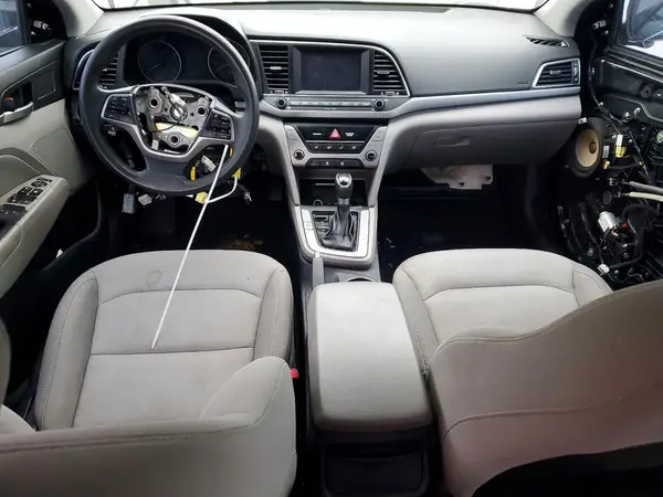 5NPD84LF8JH304828 2018 HYUNDAI ELANTRA - Image 8