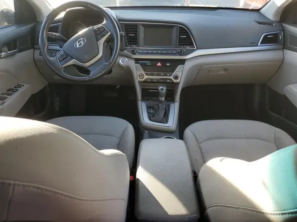 5NPD84LF8JH306062 2018 HYUNDAI ELANTRA - Image 8