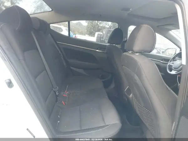 5NPD84LF8JH306823 2018 HYUNDAI ELANTRA - Image 8