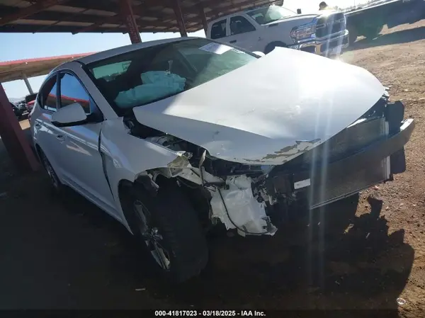 5NPD84LF8JH308233 2018 HYUNDAI ELANTRA - Image 1
