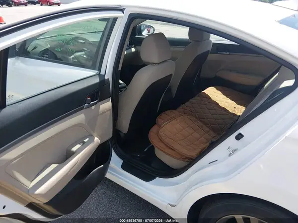 5NPD84LF8JH309088 2018 HYUNDAI ELANTRA - Image 8