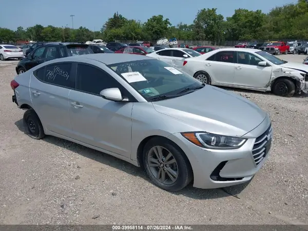 5NPD84LF8JH313836 2018 HYUNDAI ELANTRA - Image 1