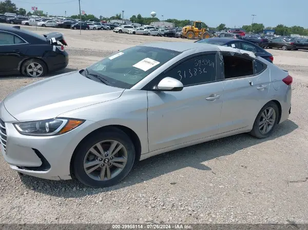 5NPD84LF8JH313836 2018 HYUNDAI ELANTRA - Image 2