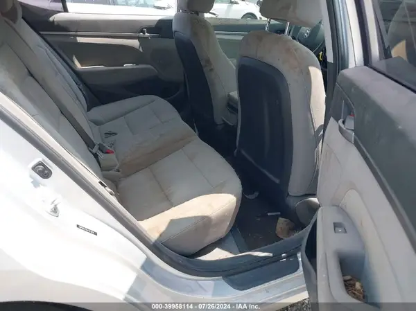 5NPD84LF8JH313836 2018 HYUNDAI ELANTRA - Image 8