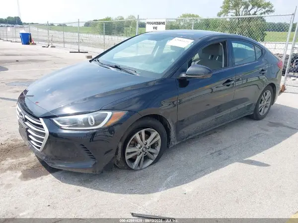 5NPD84LF8JH315912 2018 HYUNDAI ELANTRA - Image 2