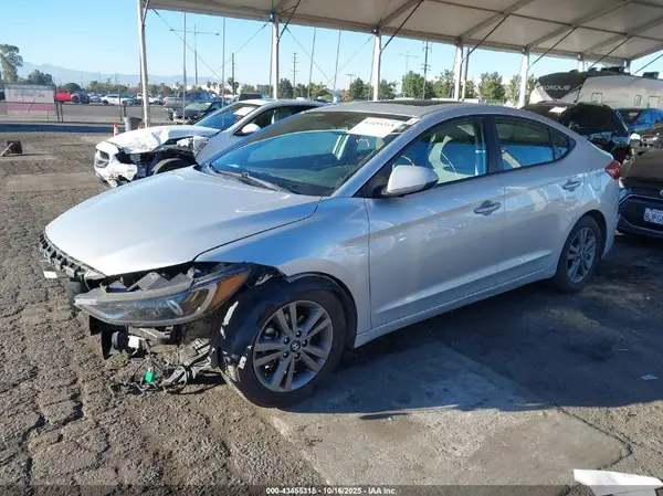 5NPD84LF8JH318308 2018 HYUNDAI ELANTRA - Image 2