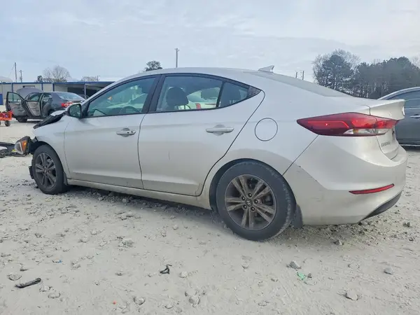 5NPD84LF8JH319295 2018 HYUNDAI ELANTRA - Image 2