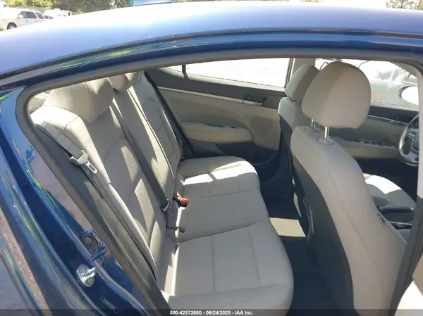 5NPD84LF8JH320110 2018 HYUNDAI ELANTRA - Image 8