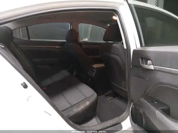 5NPD84LF8JH321077 2018 HYUNDAI ELANTRA - Image 8