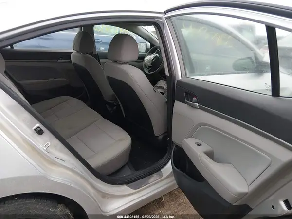 5NPD84LF8JH326411 2018 HYUNDAI ELANTRA - Image 8