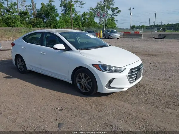 5NPD84LF8JH326702 2018 HYUNDAI ELANTRA - Image 1