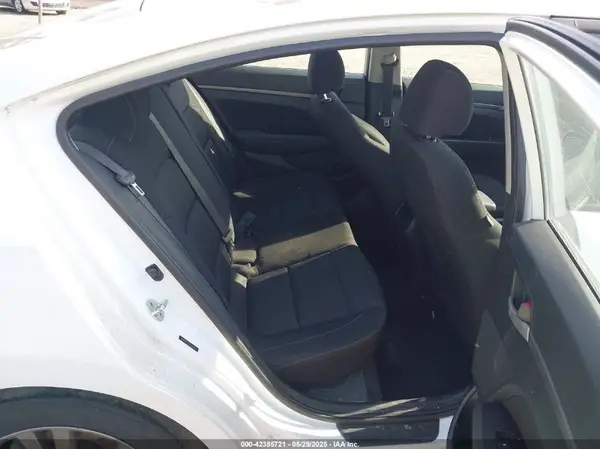 5NPD84LF8JH326702 2018 HYUNDAI ELANTRA - Image 8