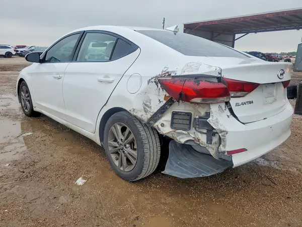 5NPD84LF8JH331933 2018 HYUNDAI ELANTRA - Image 2