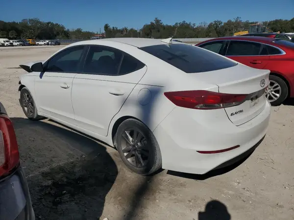 5NPD84LF8JH339871 2018 HYUNDAI ELANTRA - Image 2