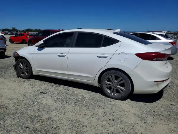 5NPD84LF8JH341202 2018 HYUNDAI ELANTRA - Image 2