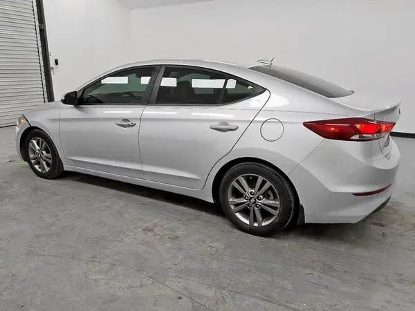 5NPD84LF8JH341751 2018 HYUNDAI ELANTRA - Image 2