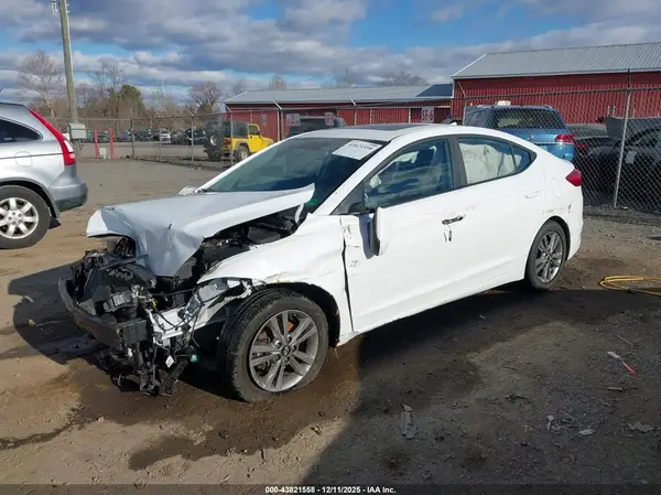 5NPD84LF8JH345105 2018 HYUNDAI ELANTRA - Image 2