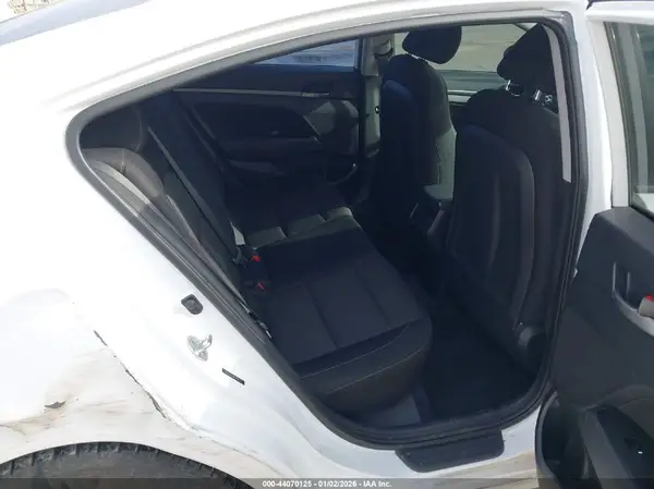 5NPD84LF8JH346822 2018 HYUNDAI ELANTRA - Image 8