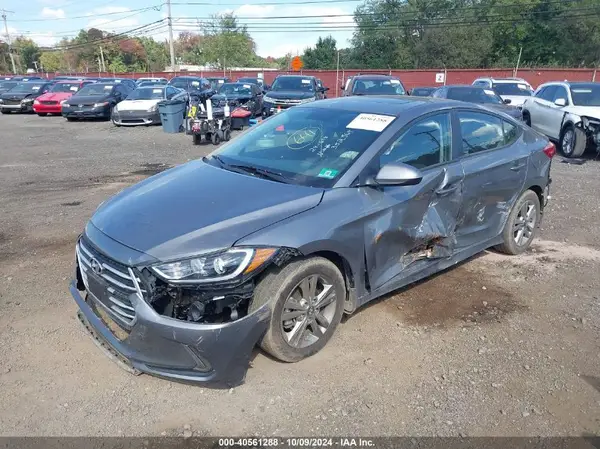 5NPD84LF8JH352569 2018 HYUNDAI ELANTRA - Image 2