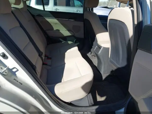 5NPD84LF8JH357397 2018 HYUNDAI ELANTRA - Image 8
