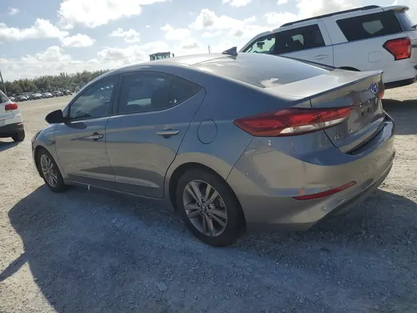 5NPD84LF8JH358694 2018 HYUNDAI ELANTRA - Image 2