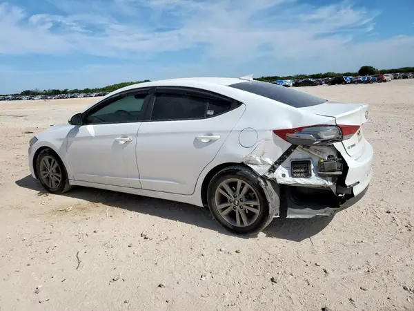 5NPD84LF8JH359621 2018 HYUNDAI ELANTRA - Image 2