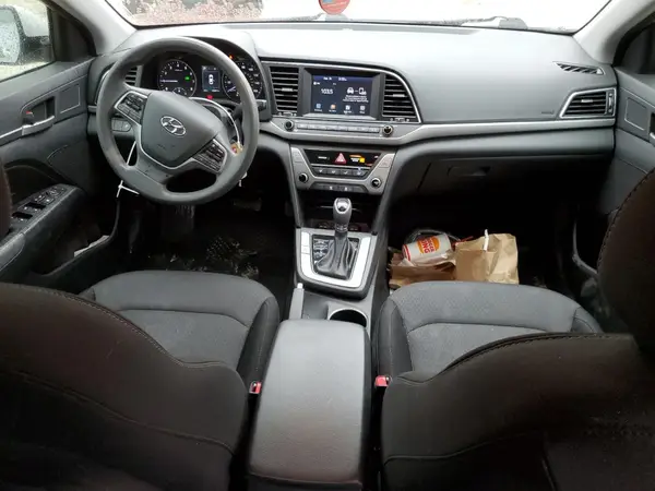 5NPD84LF8JH359649 2018 HYUNDAI ELANTRA - Image 8