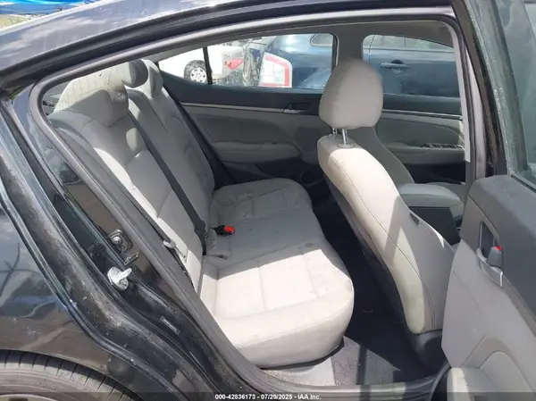5NPD84LF8JH364110 2018 HYUNDAI ELANTRA - Image 8