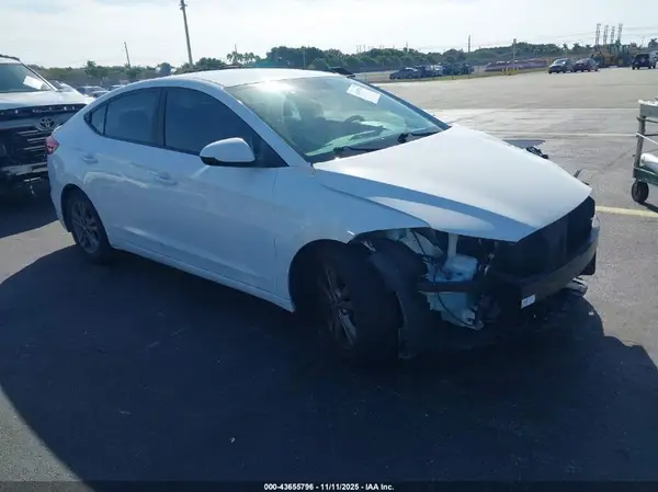 5NPD84LF8JH366813 2018 HYUNDAI ELANTRA - Image 1