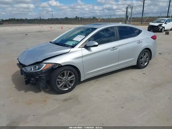 5NPD84LF8JH369274 2018 HYUNDAI ELANTRA - Image 2