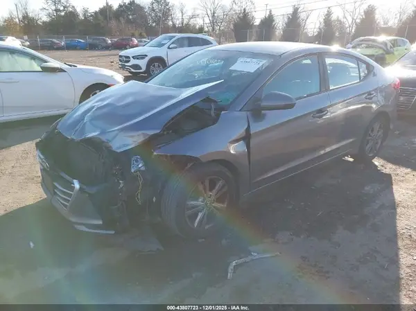 5NPD84LF8JH369422 2018 HYUNDAI ELANTRA - Image 2