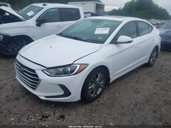 5NPD84LF8JH370134 2018 HYUNDAI ELANTRA - Image 2