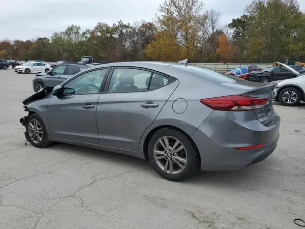 5NPD84LF8JH370909 2018 HYUNDAI ELANTRA - Image 2