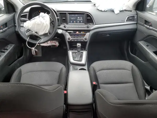 5NPD84LF8JH370909 2018 HYUNDAI ELANTRA - Image 8