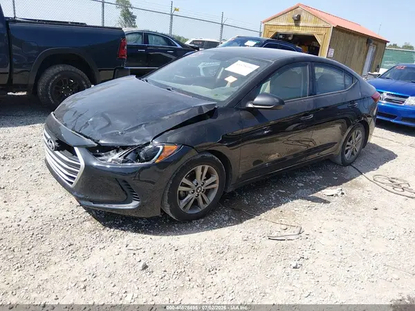 5NPD84LF8JH371834 2018 HYUNDAI ELANTRA - Image 2