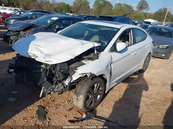 5NPD84LF8JH372854 2018 HYUNDAI ELANTRA - Image 2