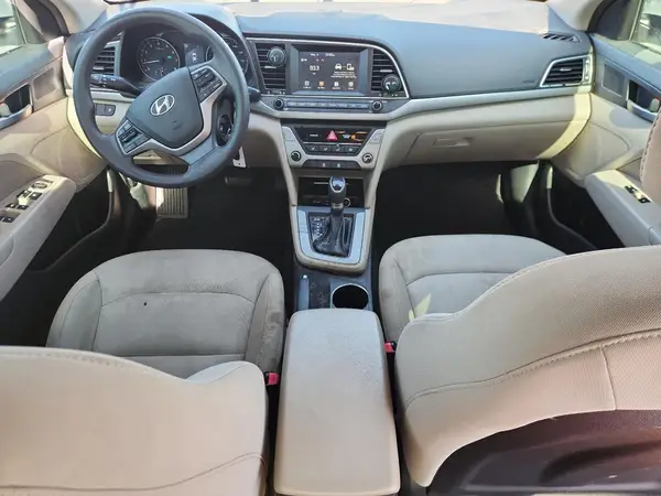 5NPD84LF8JH375740 2018 HYUNDAI ELANTRA - Image 8