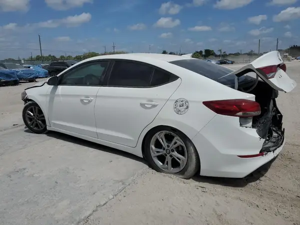 5NPD84LF8JH375771 2018 HYUNDAI ELANTRA - Image 2