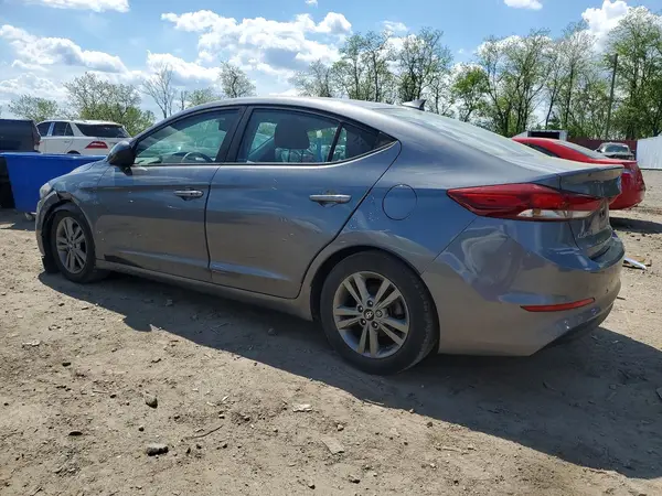 5NPD84LF8JH375835 2018 HYUNDAI ELANTRA - Image 2