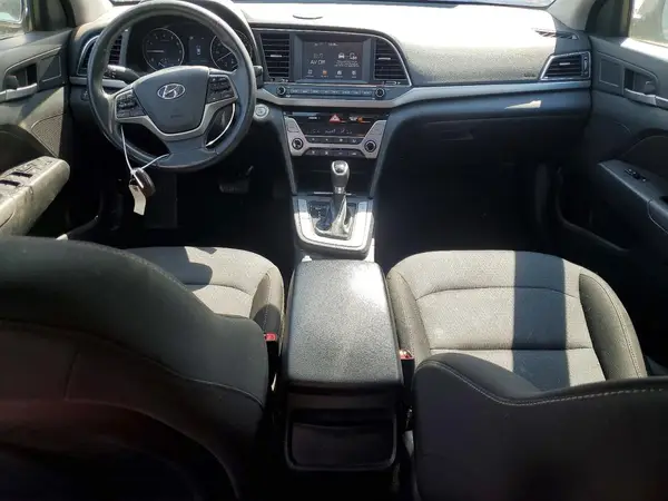 5NPD84LF8JH375835 2018 HYUNDAI ELANTRA - Image 8