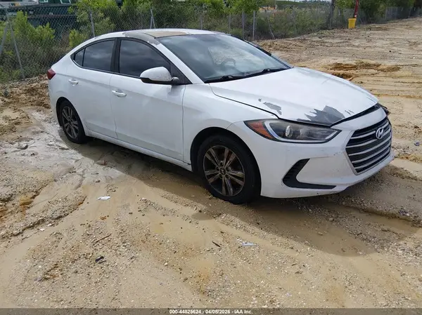 5NPD84LF8JH375916 2018 HYUNDAI ELANTRA - Image 1
