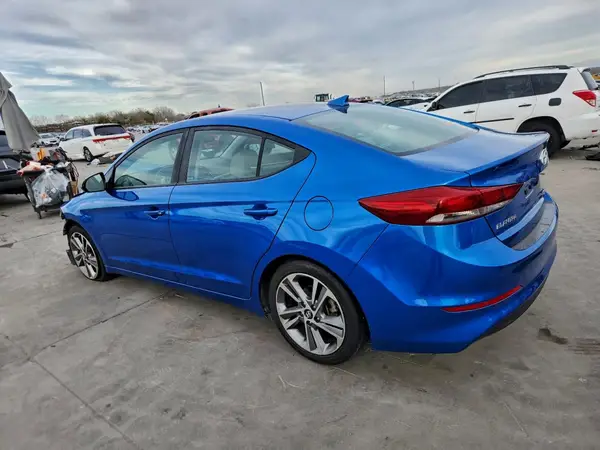 5NPD84LF8JH376502 2018 HYUNDAI ELANTRA - Image 2