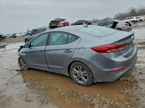5NPD84LF8JH377049 2018 HYUNDAI ELANTRA - Image 2