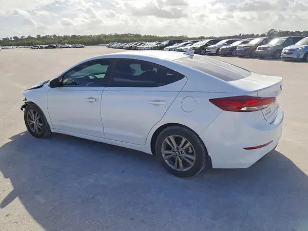 5NPD84LF8JH377732 2018 HYUNDAI ELANTRA - Image 2