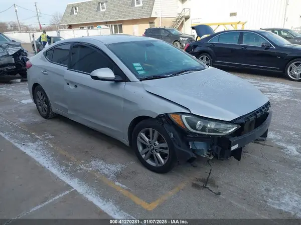 5NPD84LF8JH378573 2018 HYUNDAI ELANTRA - Image 1