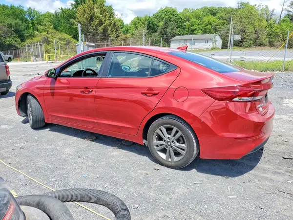 5NPD84LF8JH379268 2018 HYUNDAI ELANTRA - Image 2